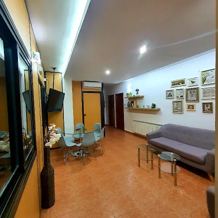 San Jorge, Parking Privado Gratis * Caces