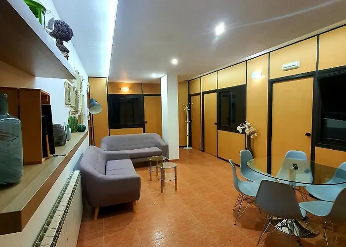 San Jorge, Parking Privado Gratis Касерес